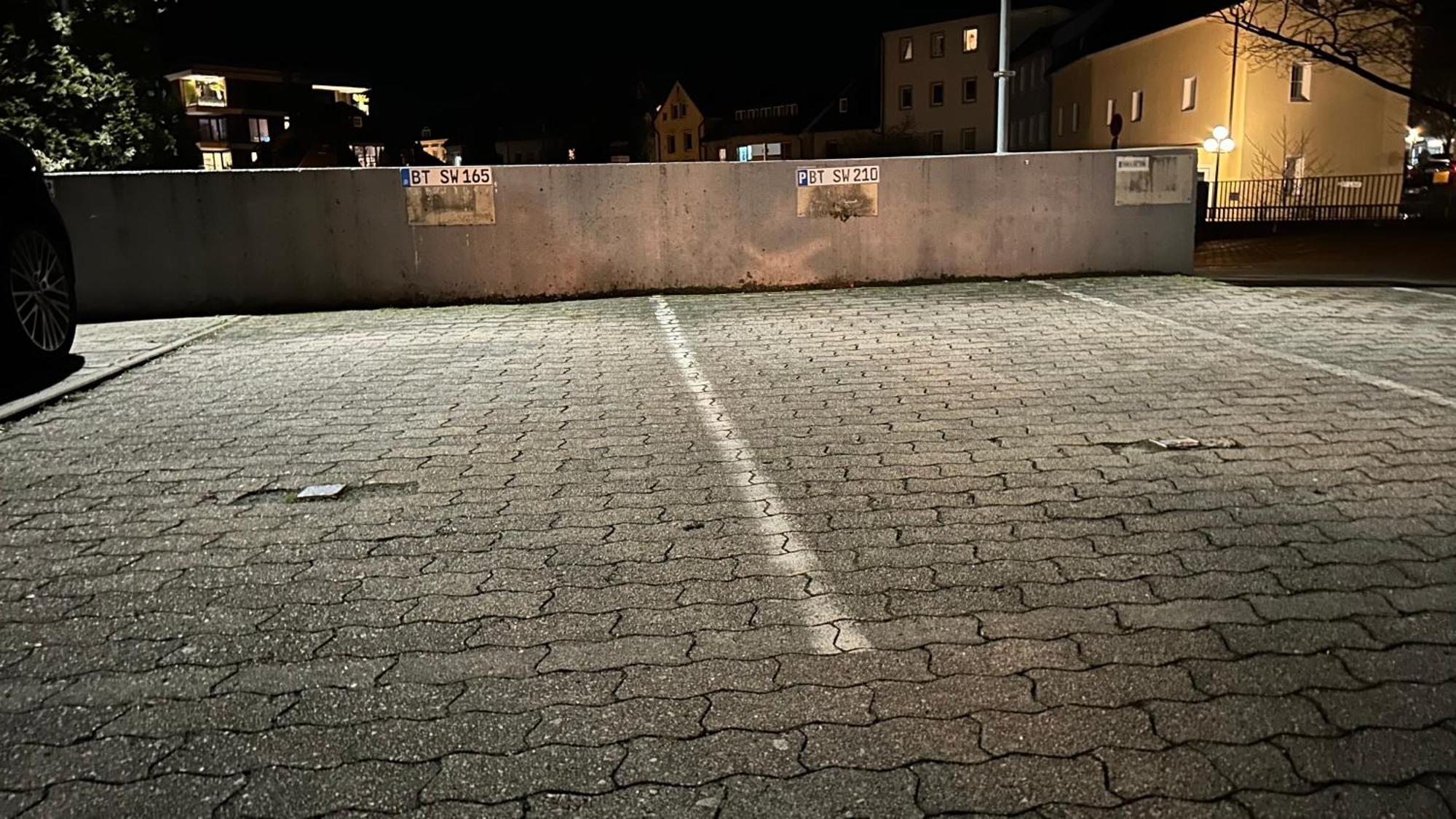 Gemuetliches Helles Apartment Mit Balkon Und Parkplatz Vor Der Tuer Im Zentrum Von バイロイト エクステリア 写真